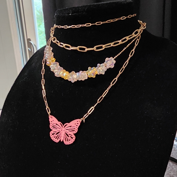 NWT Dolls Kill Beautiful Gold Pink Butterfly 🦋 Necklace - Picture 1 of 9